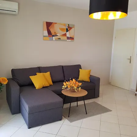 Villa Seaview With Pool - Apartment Cotton Trogir Exterior photo
