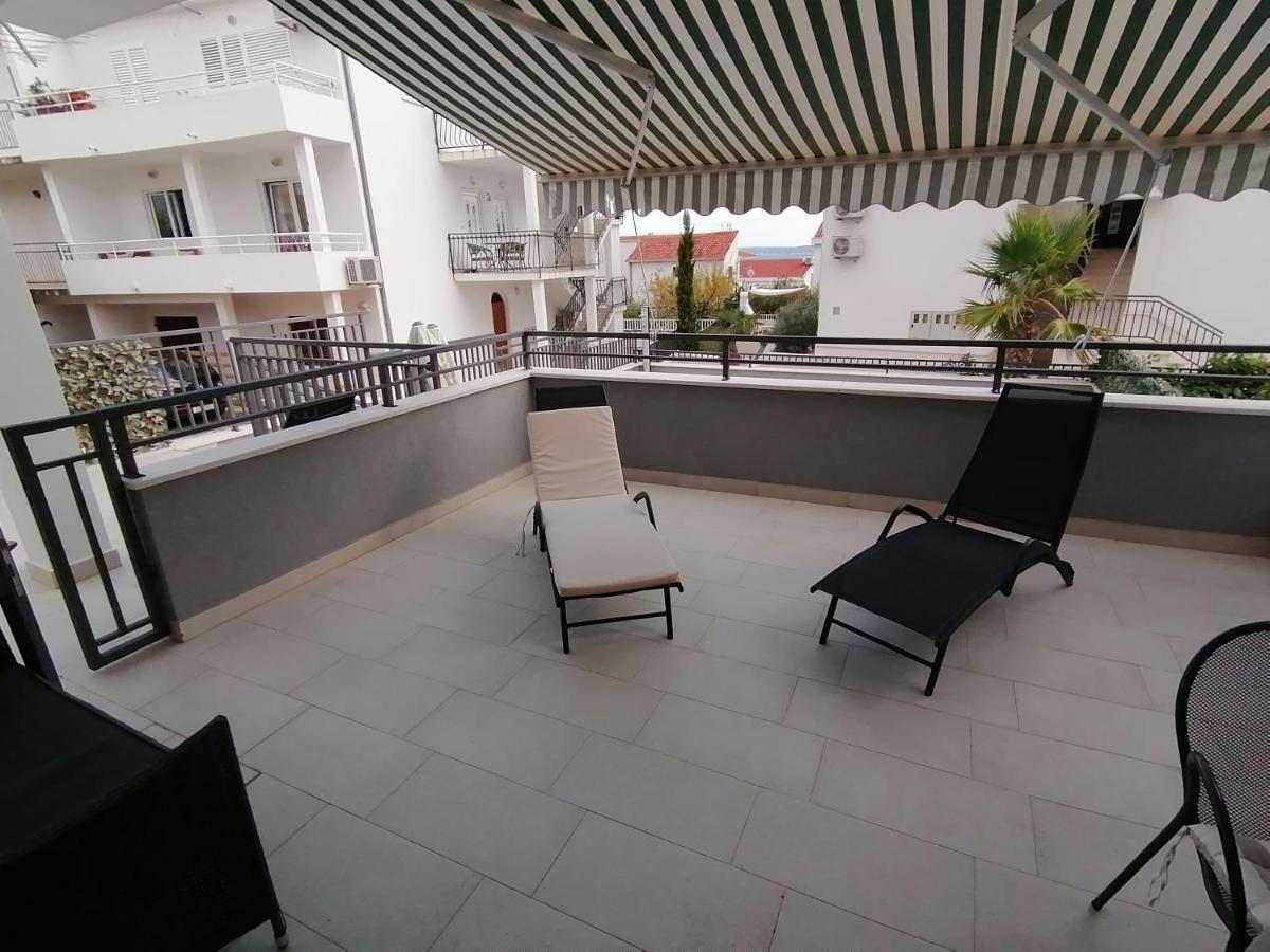 Seaview With Pool - Cotton Apartment Trogir