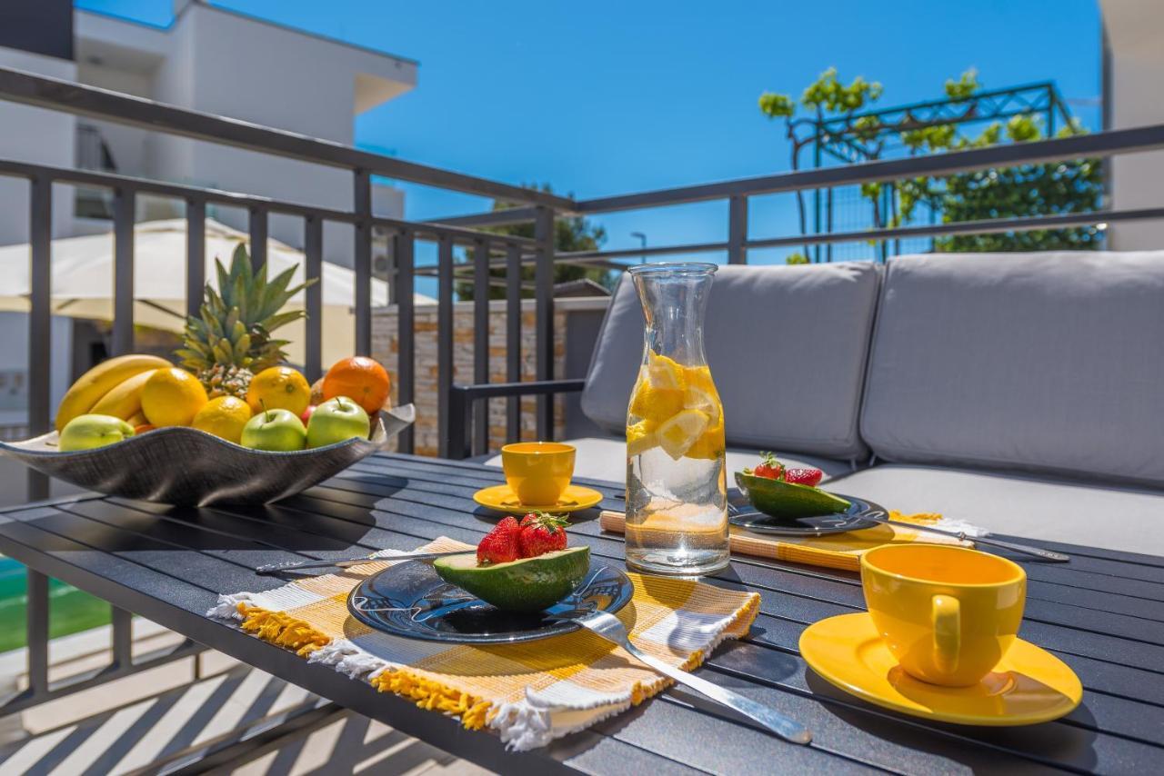 Seaview With Pool - Cotton Trogir
